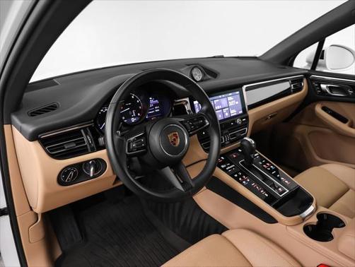 2023 Porsche Macan Base