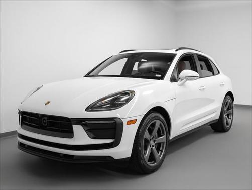 2023 Porsche Macan Base