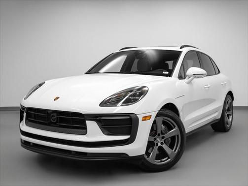 2023 Porsche Macan Base