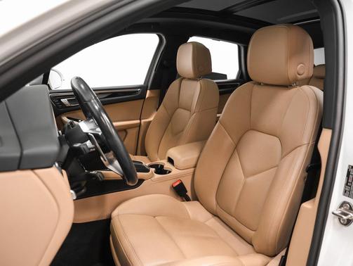 2021 Porsche Macan S