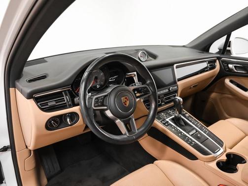 2021 Porsche Macan S