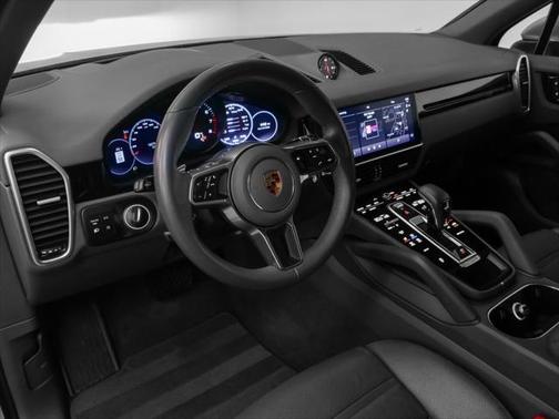 2023 Porsche Cayenne Platinum Edition