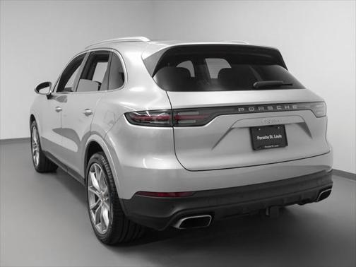 2023 Porsche Cayenne Platinum Edition