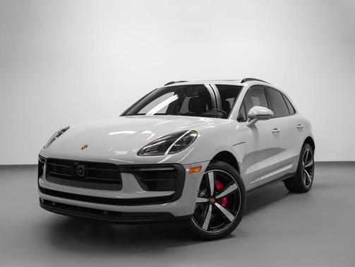 Chalk 2026 Porsche Macan Macan
