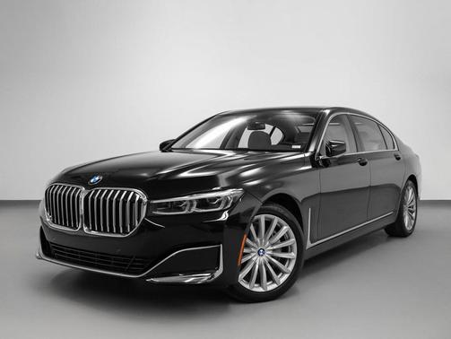 2022 BMW 740 i xDrive