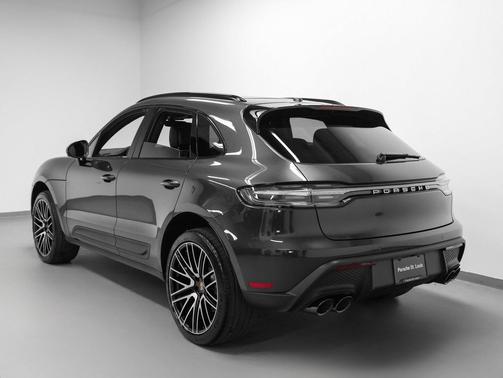 2026 Porsche Macan 