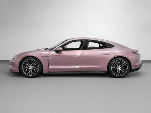 2025 Porsche Taycan 4