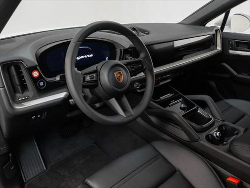 2024 Porsche Cayenne Base (Tiptronic)