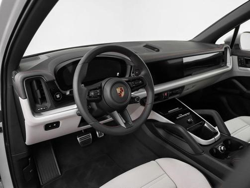 2025 Porsche Cayenne S