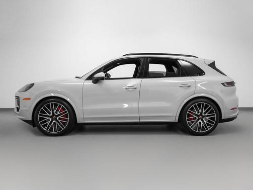 2025 Porsche Cayenne S