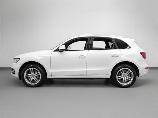 2017 Audi Q5 2.0T Premium Plus