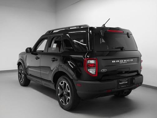 Shadow Black 2022 Ford Bronco Sport Outer Banks