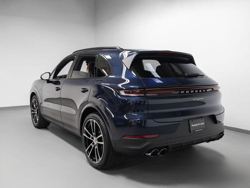 Algarve Blue Metallic 2026 Porsche Cayenne Cayenne E-Hybrid