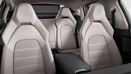 2025 Porsche Panamera 4