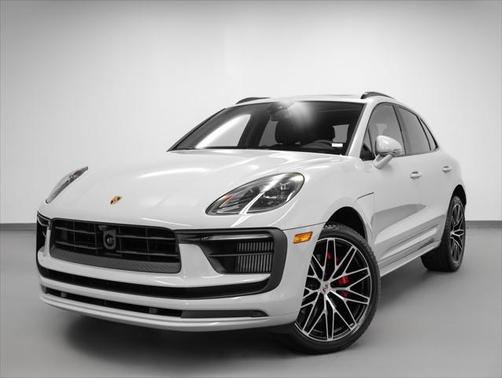 2025 Porsche Macan Base