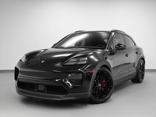 2025 Porsche Macan 4S