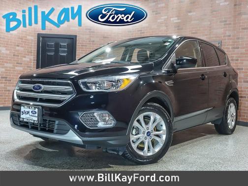 Photo 1 of 37 of 2019 Ford Escape SE