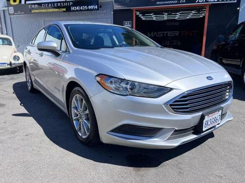 2017 Ford Fusion Hybrid SE