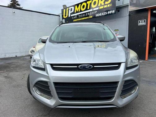 Silver 2014 Ford Escape SE