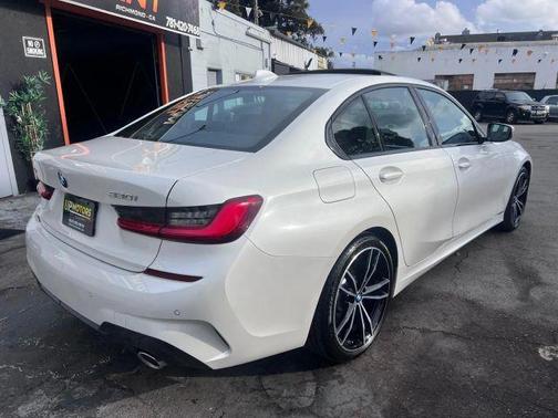 2020 BMW 330 i xDrive