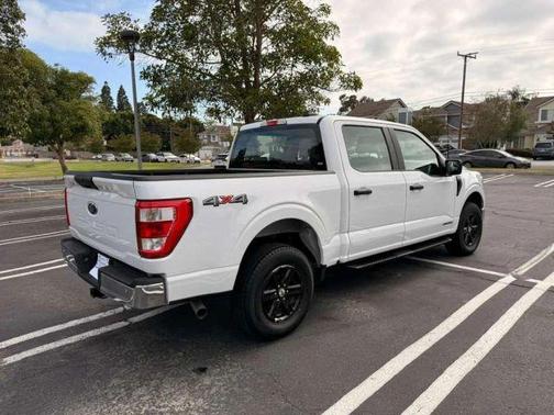 White 2022 Ford F-150 XL