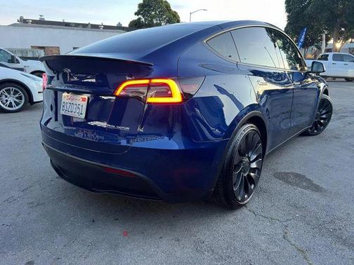 Blue 2020 Tesla Model Y Performance
