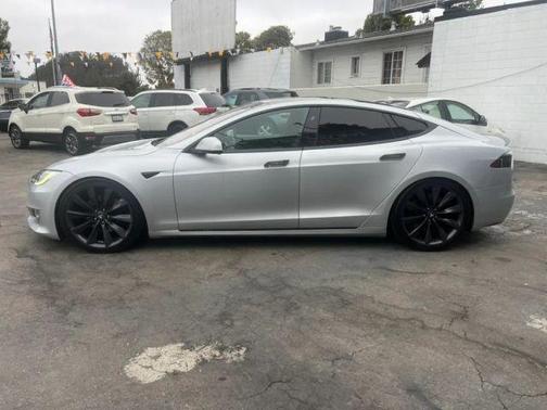 Silver 2018 Tesla Model S 75D