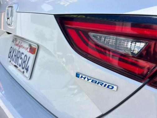 White 2022 Honda Insight EX