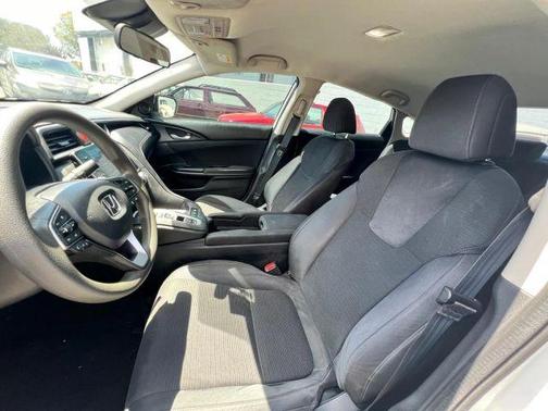 White 2022 Honda Insight EX