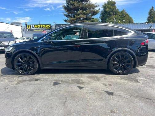 Black 2017 Tesla Model X 75D