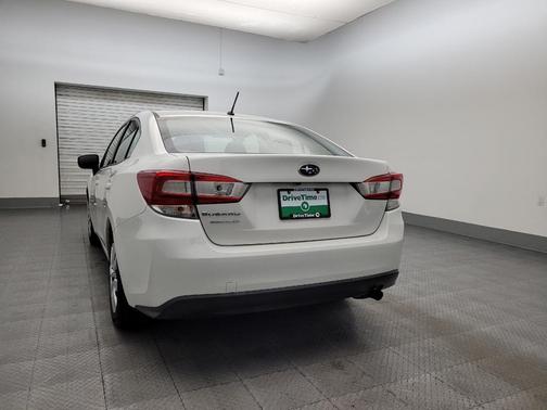 2019 Subaru Impreza 2.0i