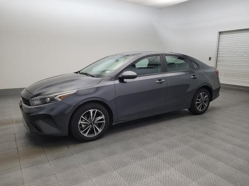 Gravity Gray 2023 Kia Forte LXS