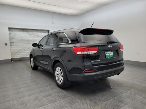 Ebony Black 2016 Kia Sorento LX