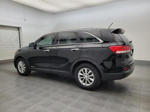 Ebony Black 2016 Kia Sorento LX