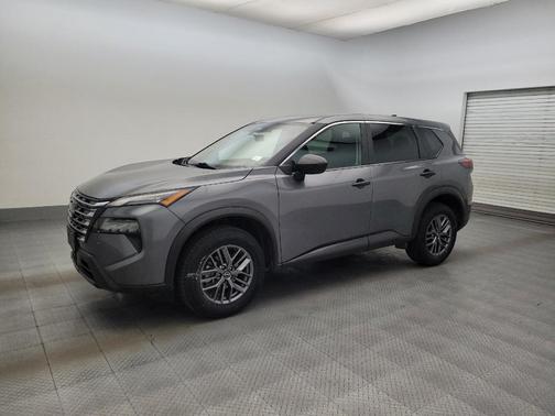 Gun Metallic 2024 Nissan Rogue S