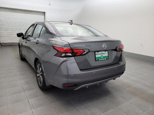 Gun Metallic 2020 Nissan Versa 1.6 SV