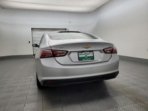 2022 Chevrolet Malibu FWD LT