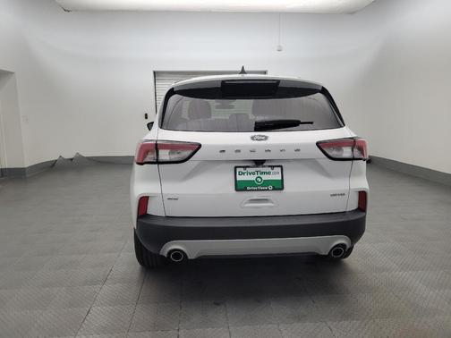 White 2022 Ford Escape SE