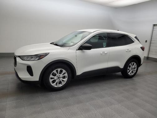 Star White Metallic Tri-Coat 2023 Ford Escape Active