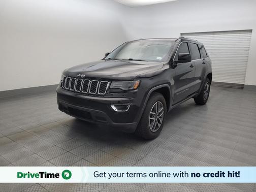 Diamond Black Crystal Pearlcoat 2020 Jeep Grand Cherokee Laredo