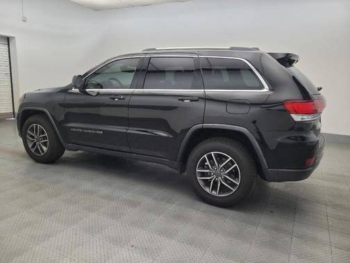 Diamond Black Crystal Pearlcoat 2020 Jeep Grand Cherokee Laredo
