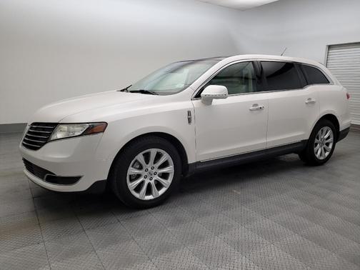 2018 Lincoln MKT Reserve