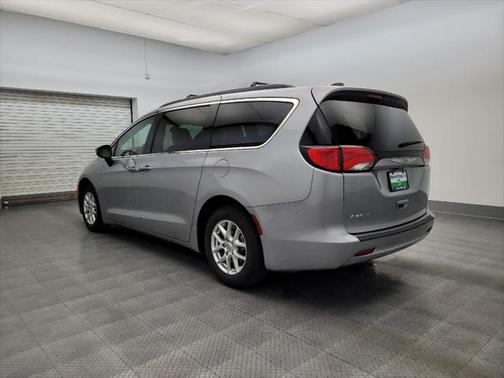 2021 Chrysler Voyager LXI