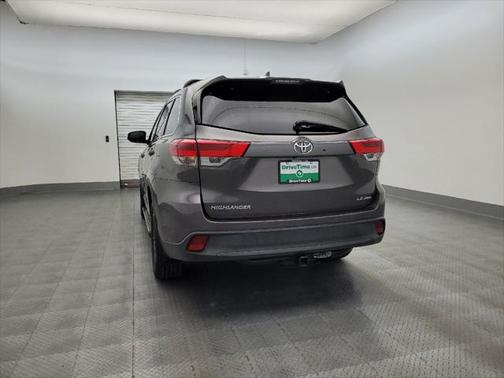 2017 Toyota Highlander LE Plus