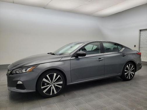 2022 Nissan Altima SR FWD
