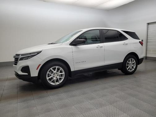 Summit White 2022 Chevrolet Equinox LS