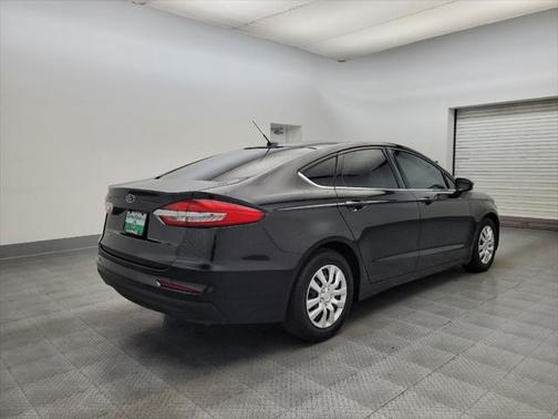 2019 Ford Fusion S