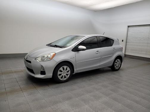 Classic Silver Metallic 2014 Toyota Prius c One