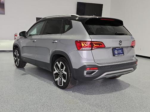 Pyrite Silver 2023 Volkswagen Taos 1.5T SEL