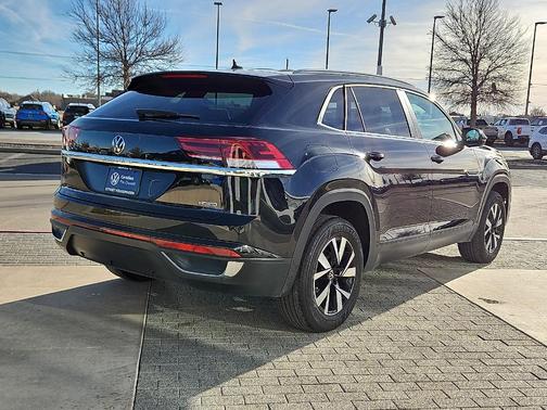 2022 Volkswagen Atlas Cross Sport 2.0T SE